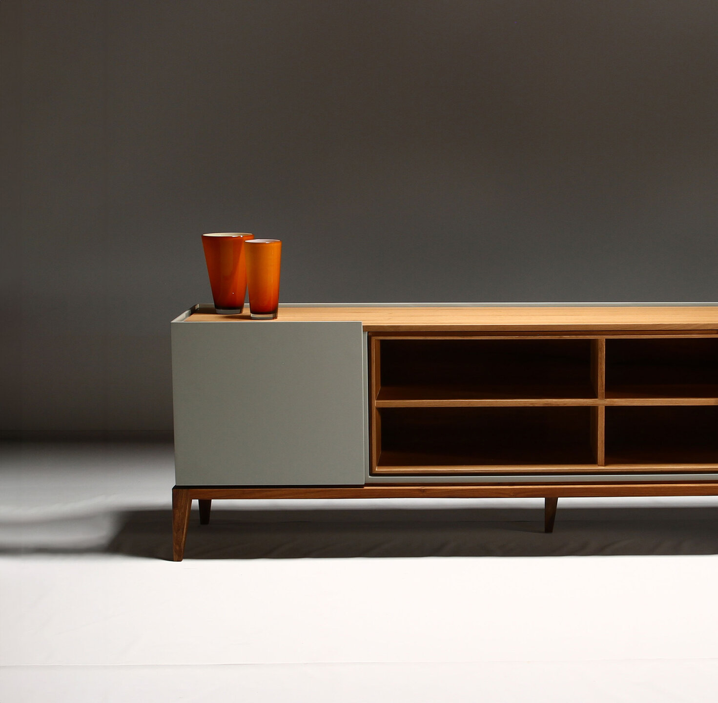 Sideboard, Hardwood, Wood stain, Plywood, Varnish, Design, Cabinetry, Wood flooring, Cupboard, Shelving